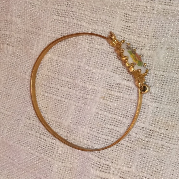 - 70s French Rose Cobochon Bangle Bracelet & Locket  Ring Set - Picture 2 of 14